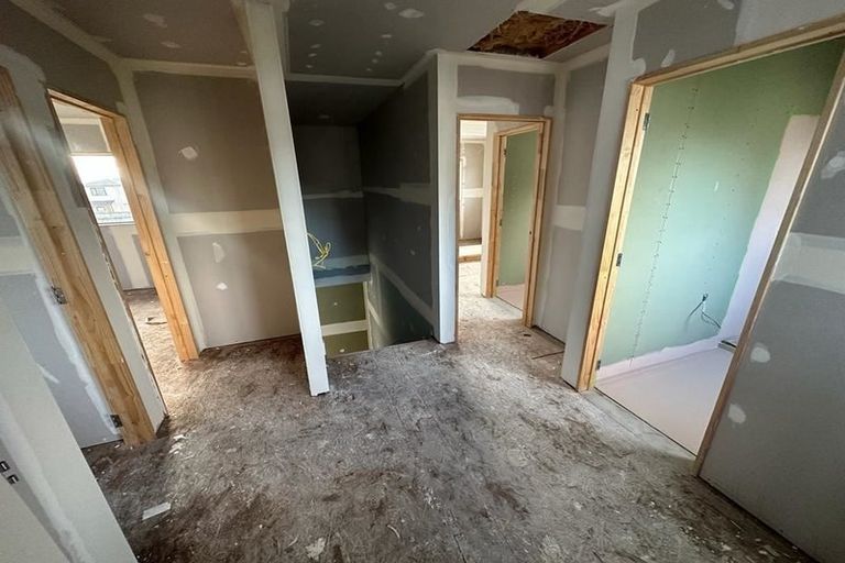 Photo of property in 6 Nagra Lane, Papakura, 2110