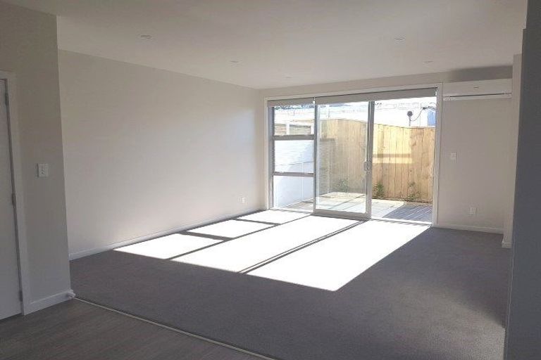 Photo of property in 32u1 Dr Taylor Terrace, Johnsonville, Wellington, 6037