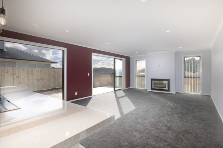 Photo of property in 12 Schooner Drive, Whitby, Porirua, 5024