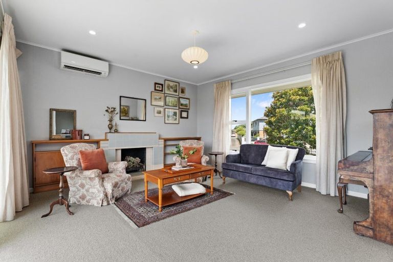 Photo of property in 3 Hastie Avenue, Mangere Bridge, Auckland, 2022