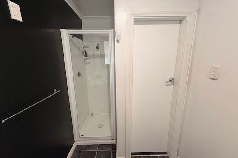 Photo of property in 96 South Road, The Glen, Dunedin, 9011