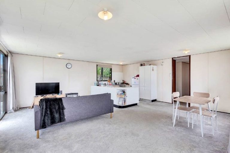 Photo of property in 39 Dellwood Avenue, Henderson, Auckland, 0612