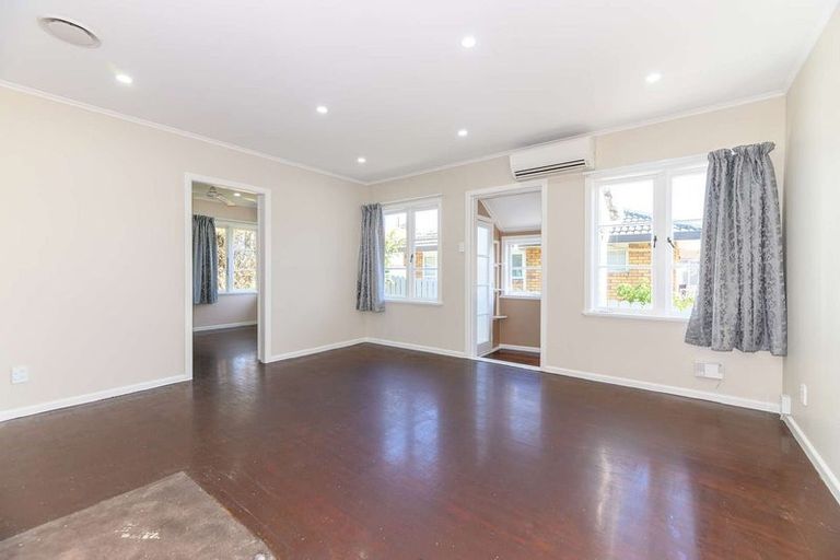 Photo of property in 1/9 Frances Street, Manurewa, Auckland, 2102