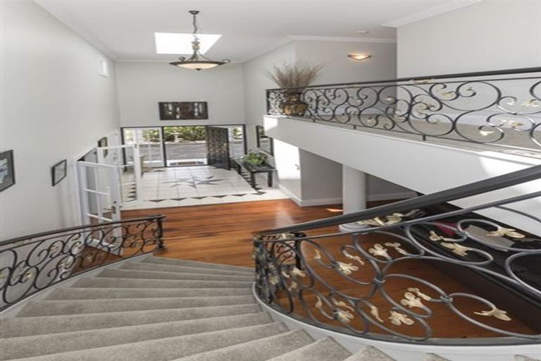 Photo of property in 384 Mangakura Road, Helensville, 0875