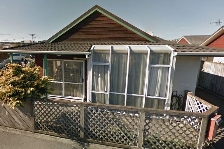 Photo of property in 1 Macalister Place, Miramar, Wellington, 6022