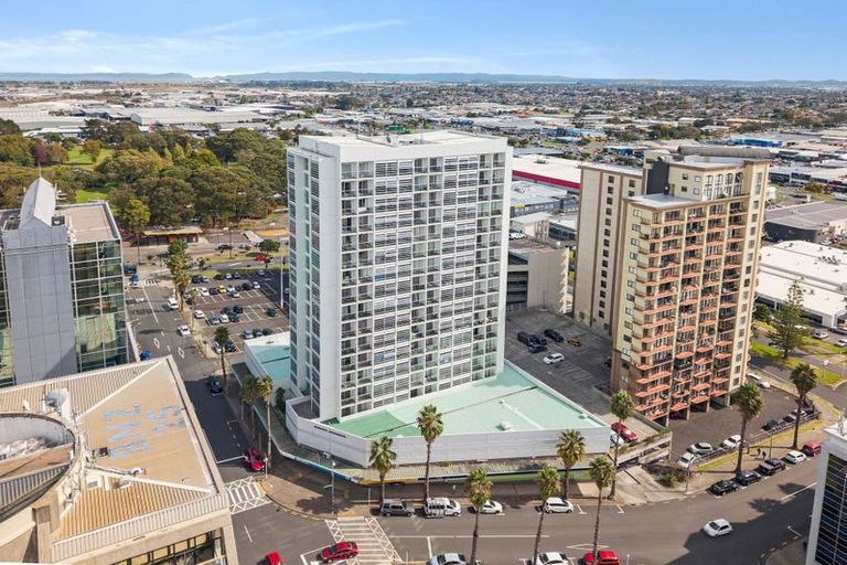 Photo of property in Proximity Apartments, 1605/17 Amersham Way, Manukau, Auckland, 2104