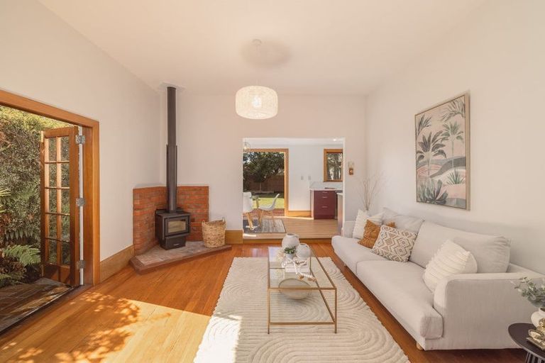 Photo of property in 48 Woodville Street, Edgeware, Christchurch, 8013