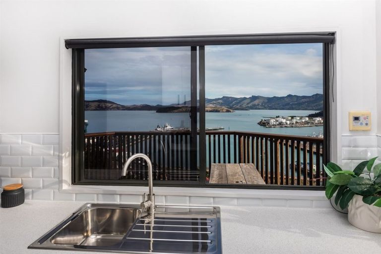 Photo of property in 9 Randolph Terrace, Lyttelton, 8082