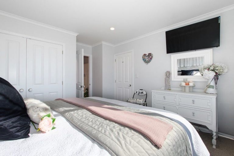 Photo of property in 5 Downing Place, Welcome Bay, Tauranga, 3112