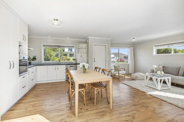 Photo of property in 4 Doncaster Terrace, Ascot Park, Porirua, 5024