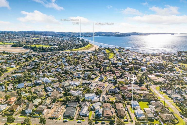Photo of property in 49 Bay Street, Red Beach, 0932
