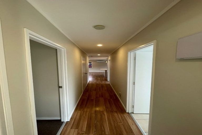 Photo of property in 1/34 Don Buck Road, Massey, Auckland, 0614