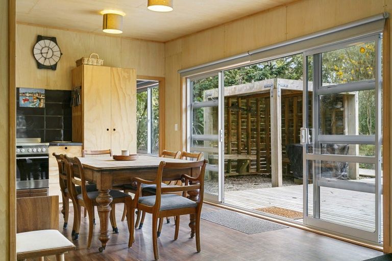 Photo of property in 69 Gillespie Place, Acacia Bay, Taupo, 3385