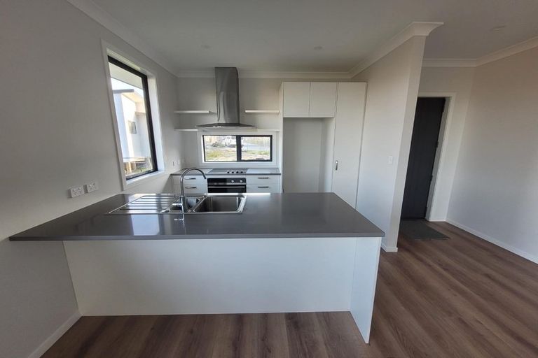 Photo of property in 15 Kawariki Road, Helensville, 0800