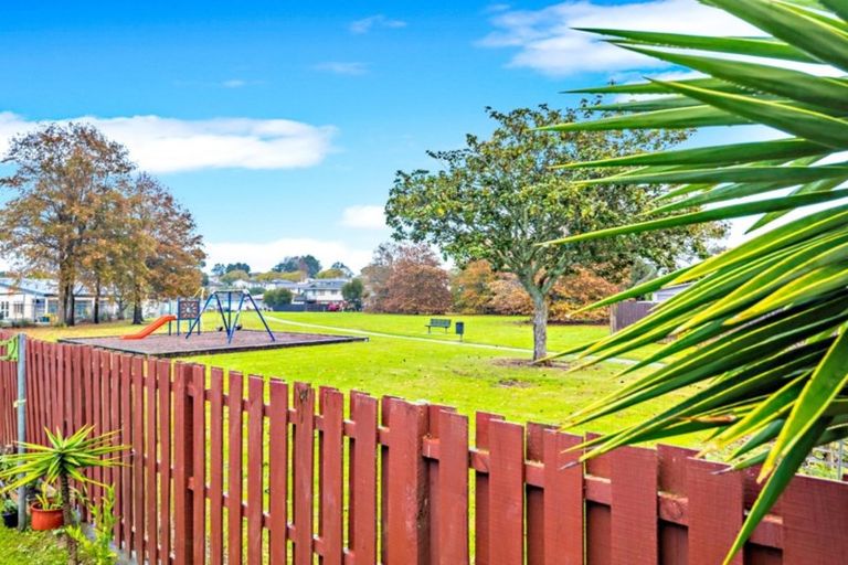 Photo of property in 22 Ferndown Avenue, Papatoetoe, Auckland, 2025