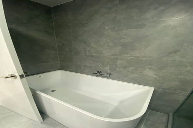 Photo of property in 6 Paina Crescent, Massey, Auckland, 0614