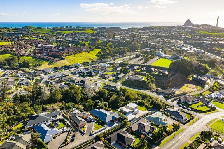 Photo of property in 69f Karamea Street, Whalers Gate, New Plymouth, 4310