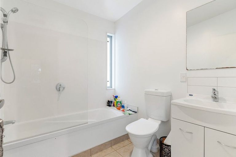 Photo of property in 2/2 Chelmsford Street, Ngaio, Wellington, 6035