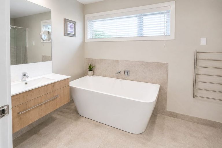 Photo of property in 6 Wescott Place, Bethlehem, Tauranga, 3110