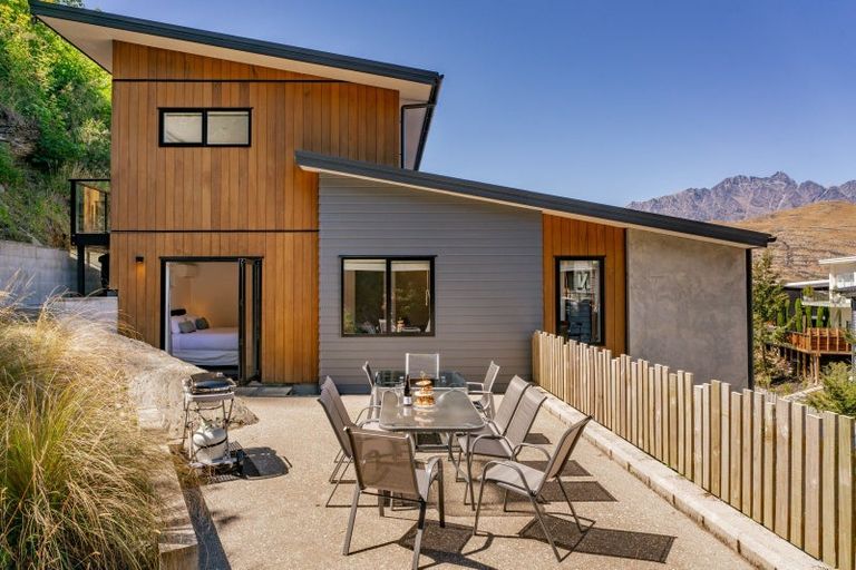 Photo of property in St Andrews Park, 12 Saint Lauras Lane, Queenstown, 9300