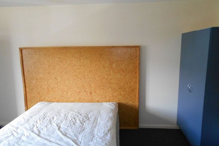 Photo of property in Basin Reserve Complex, 12/4 Sussex Street, Mount Cook, Wellington, 6021