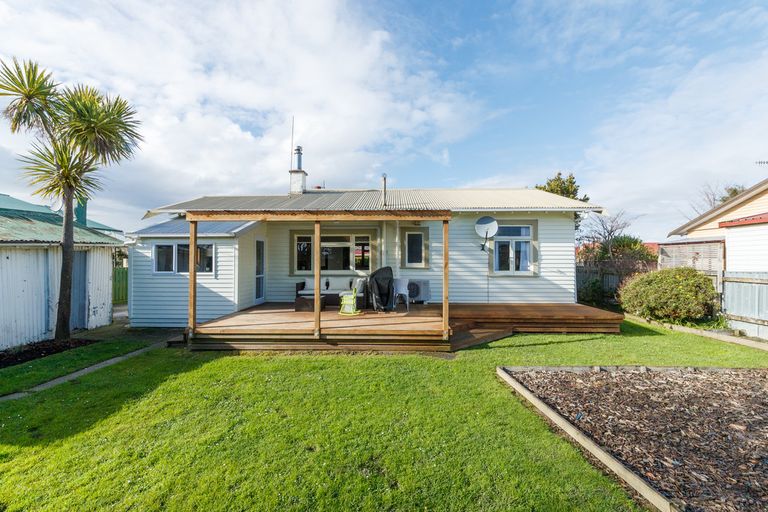 Photo of property in 22 Clausen Street, Takaro, Palmerston North, 4412