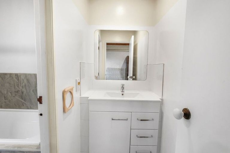 Photo of property in 1/61 Great South Road, Manurewa, Auckland, 2102
