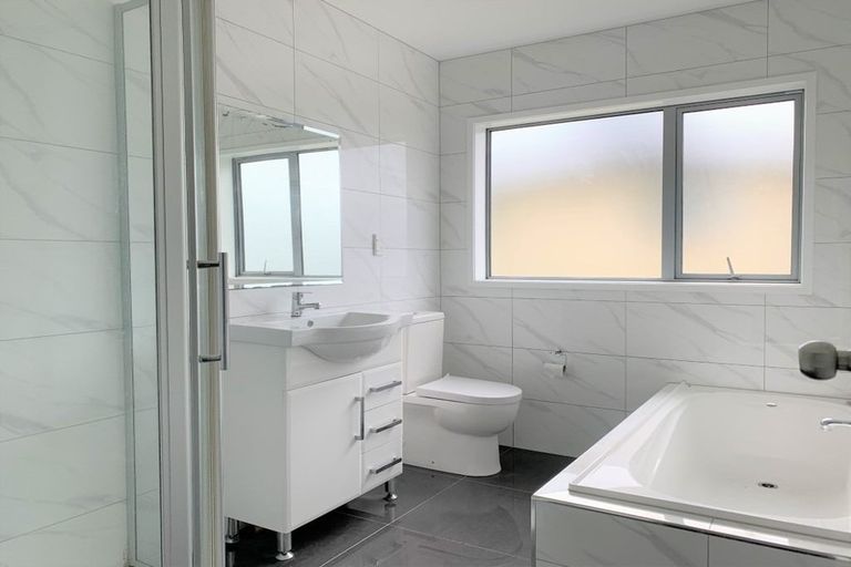 Photo of property in 44d Mountain Road, Mangere Bridge, Auckland, 2022