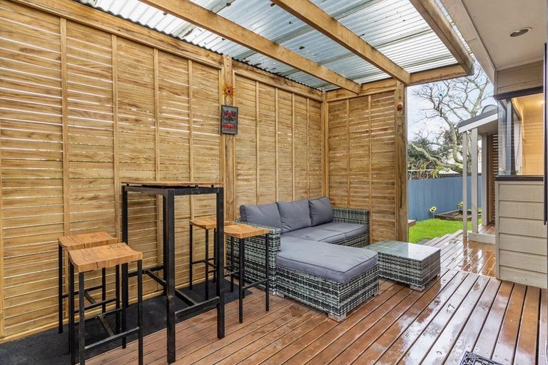 Photo of property in 2/88 Ohauiti Road, Hairini, Tauranga, 3112