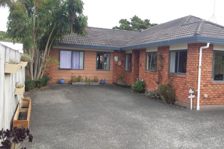 Photo of property in 3 Gatland Road, Opaheke, Papakura, 2113
