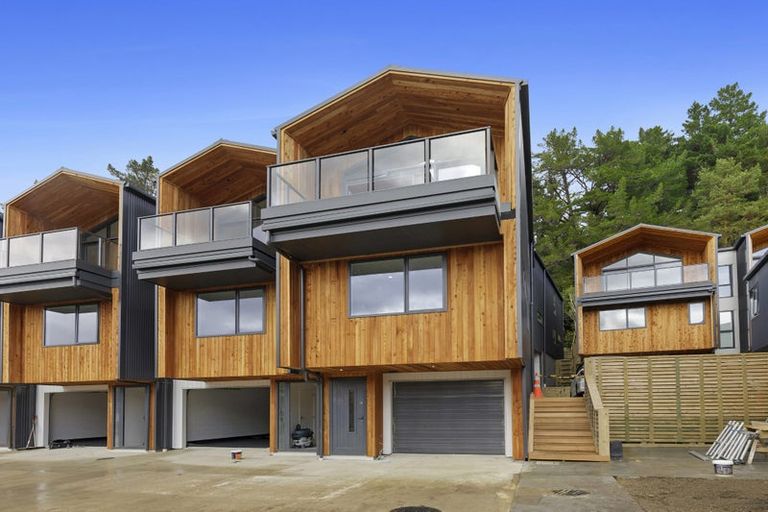 Photo of property in 13/33 Raukawa Street, Stokes Valley, Lower Hutt, 5019