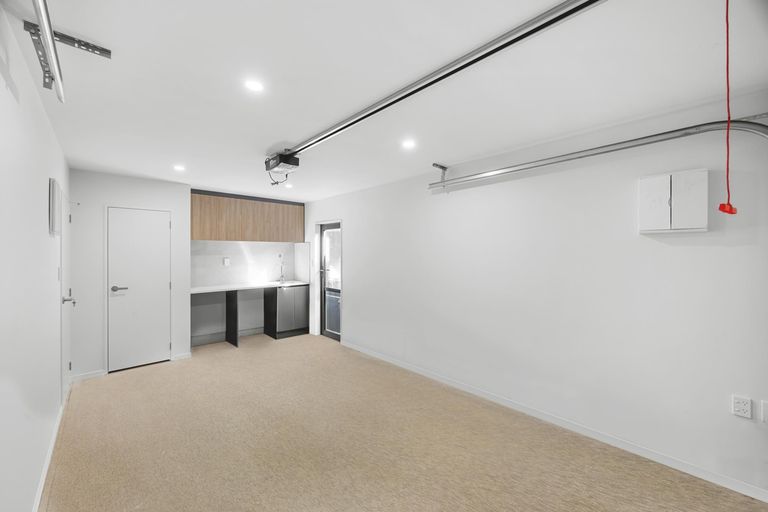 Photo of property in 12 Nanjing Road, Pukekohe, 2120