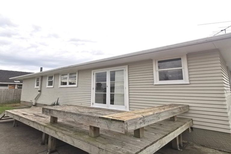 Photo of property in 19 Mcannalley Street, Manurewa East, Auckland, 2102