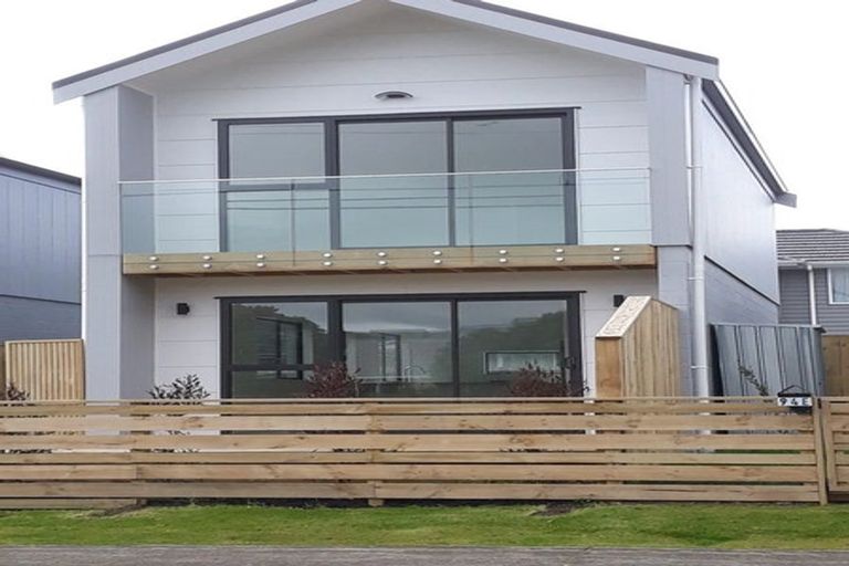 Photo of property in 94d Bay Street, Red Beach, 0932