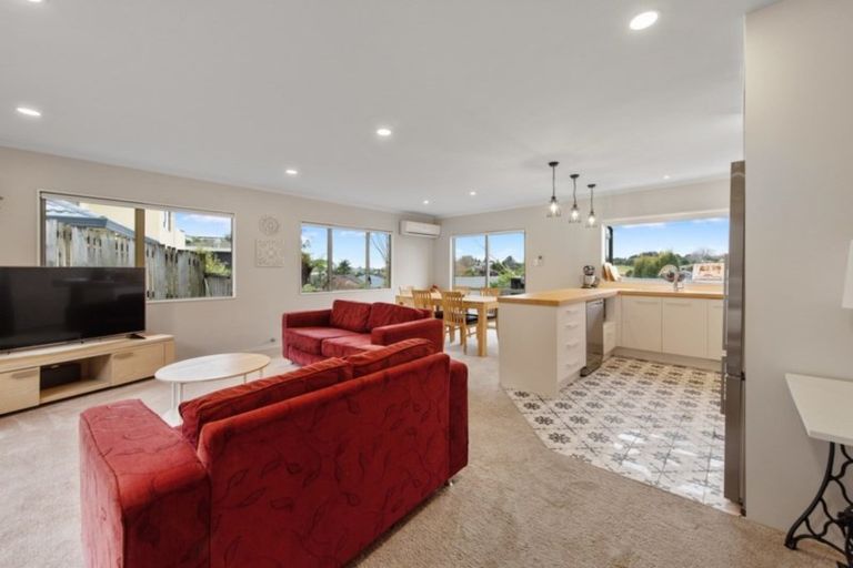 Photo of property in 56 Highgrove Place, Bethlehem, Tauranga, 3110