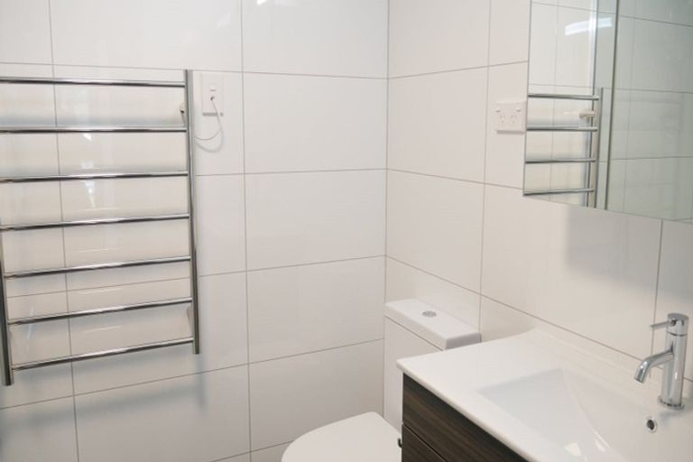 Photo of property in Frame Apartments, 702/111u Molesworth Street, Thorndon, Wellington, 6011