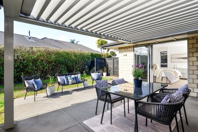 Photo of property in 23 Madison Street, Cambridge, 3434