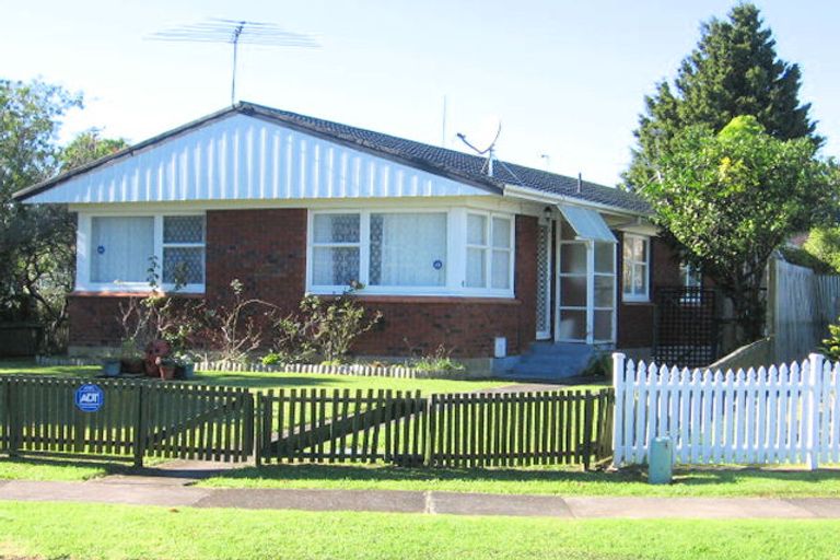 Photo of property in 1/4 Roseburn Place, Pakuranga, Auckland, 2010
