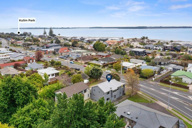 Photo of property in 76 Ngatai Road, Otumoetai, Tauranga, 3110