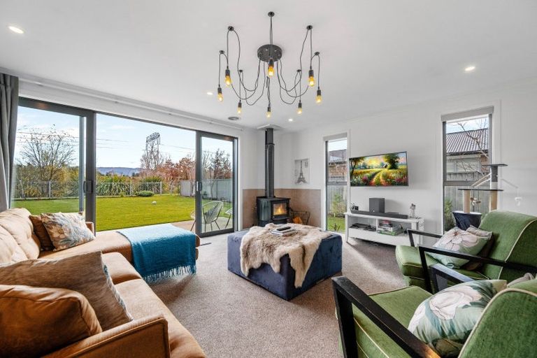 Photo of property in 16 Briar Crescent, Alexandra, 9320