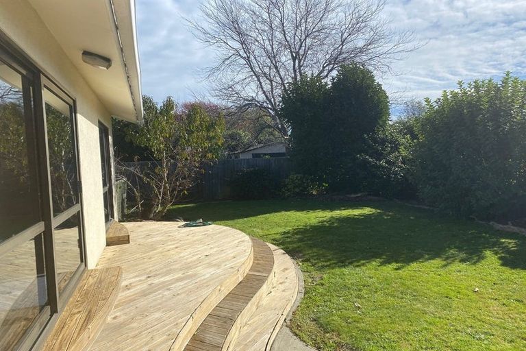 Photo of property in 27 Wiremu Street, Redwood, Christchurch, 8051