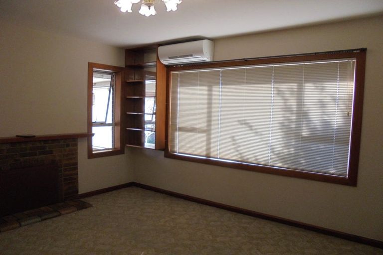 Photo of property in 22 Shands Road, Hornby, Christchurch, 8042