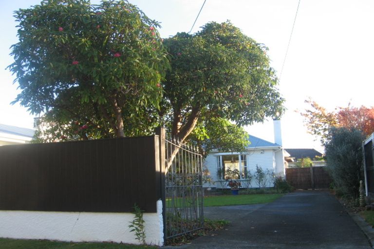 Photo of property in 7 Lockett Street, Waterloo, Lower Hutt, 5011