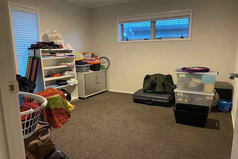 Photo of property in 41 Kahuparere Crescent, Pyes Pa, Tauranga, 3112