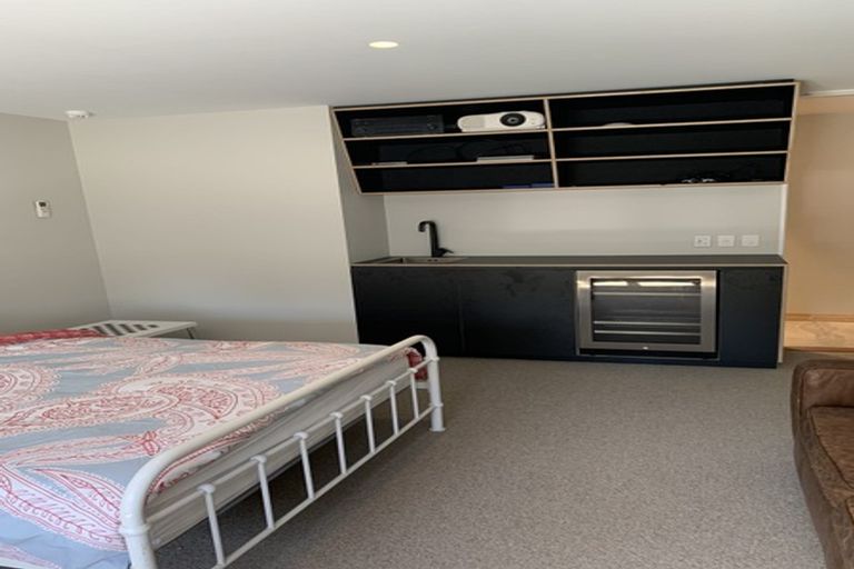 Photo of property in 16 Burnham Street, Seatoun, Wellington, 6022