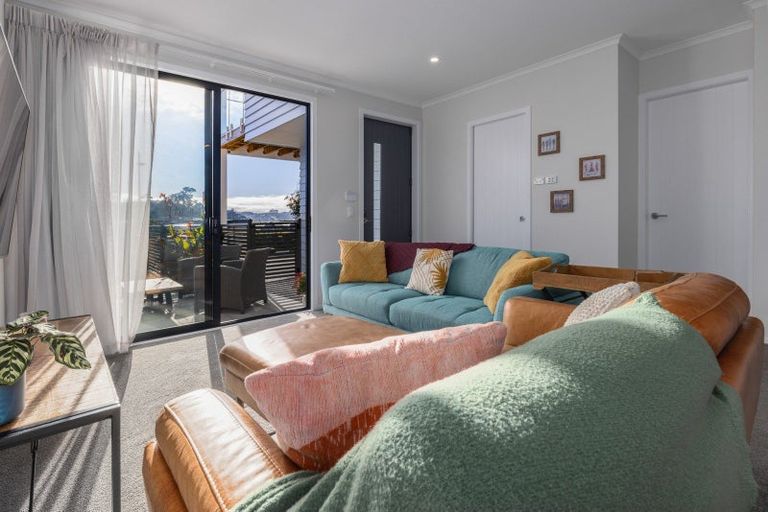 Photo of property in 3a Koreke Close, Kenepuru, 5022