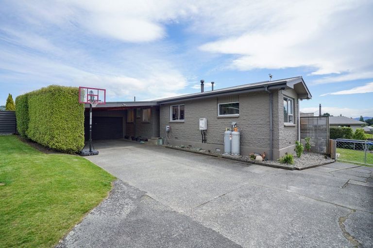 Photo of property in 22 Hughies Lane, Otautau, 9610