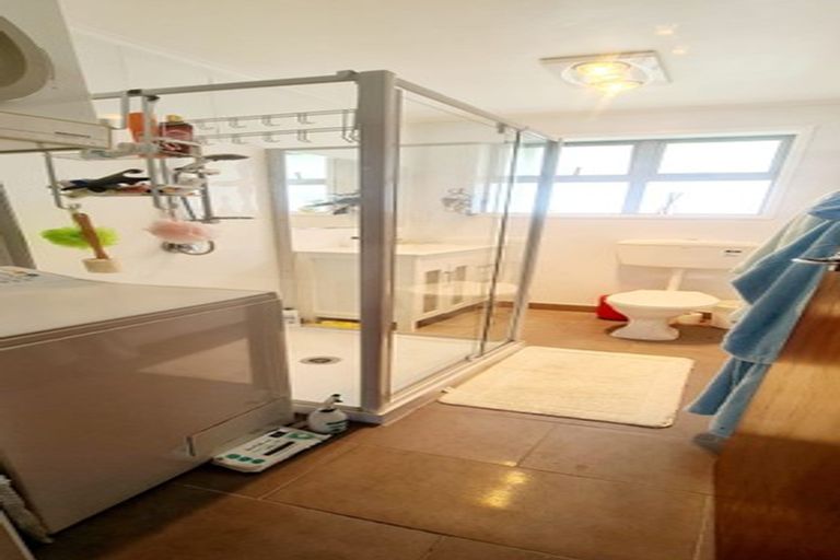 Photo of property in 10/10f Rawson Street, Tawa, Wellington, 5028