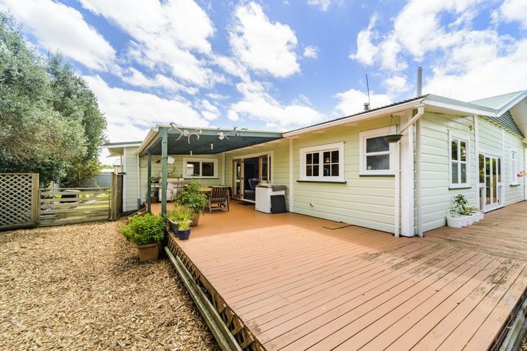 Photo of property in 44 Sherwill Street, Feilding, 4702