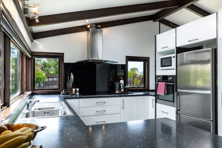 Photo of property in 12 Howick Road, Blenheim, 7201